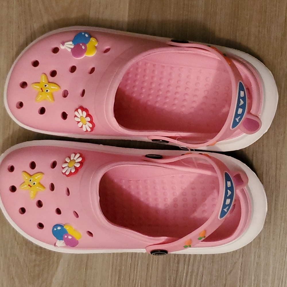 Like crocs but Shuta brand